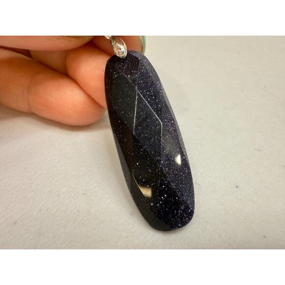 Sandstone Faceted Pendant 925 Sterling Silver Bale Oval Navy Blue Sparkling 6.8g - Picture 3 of 11